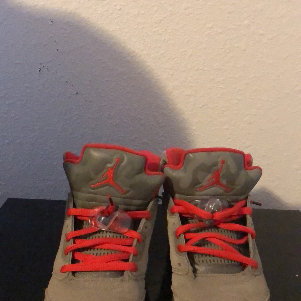 Jordan 5 - Picture 2 of 3